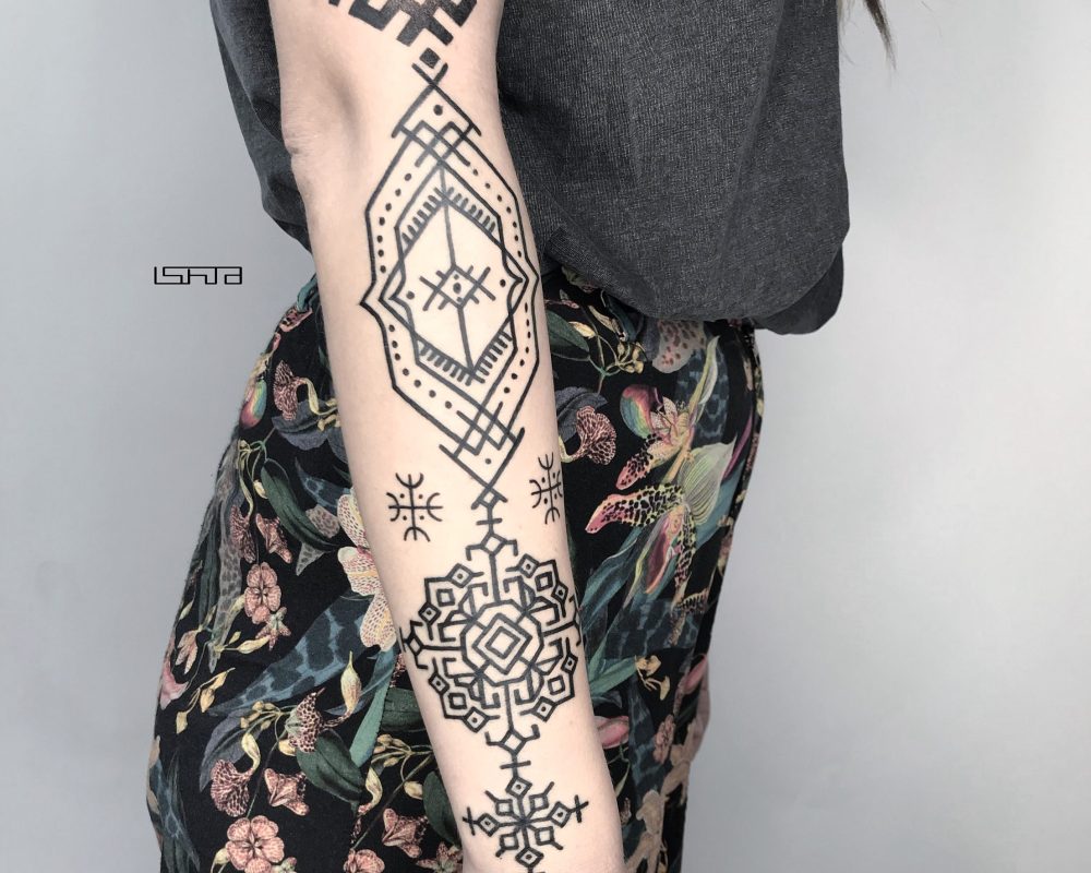 slowianski,ornamenty,ornamental,linework,dotwork,blacktattoo,kobiecy,delikatny